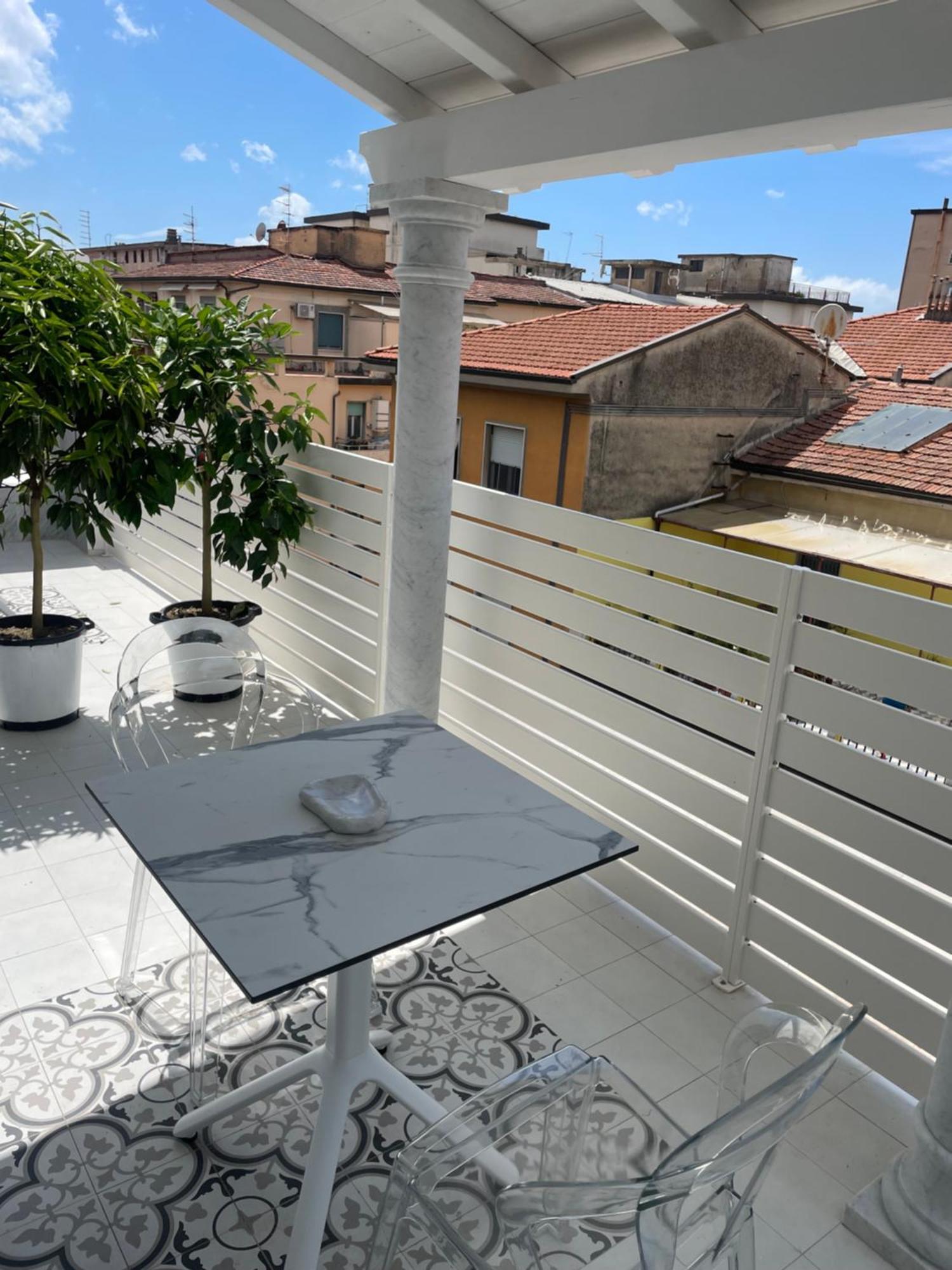 Colombo Street Station Bed & Breakfast Pisa Bagian luar foto