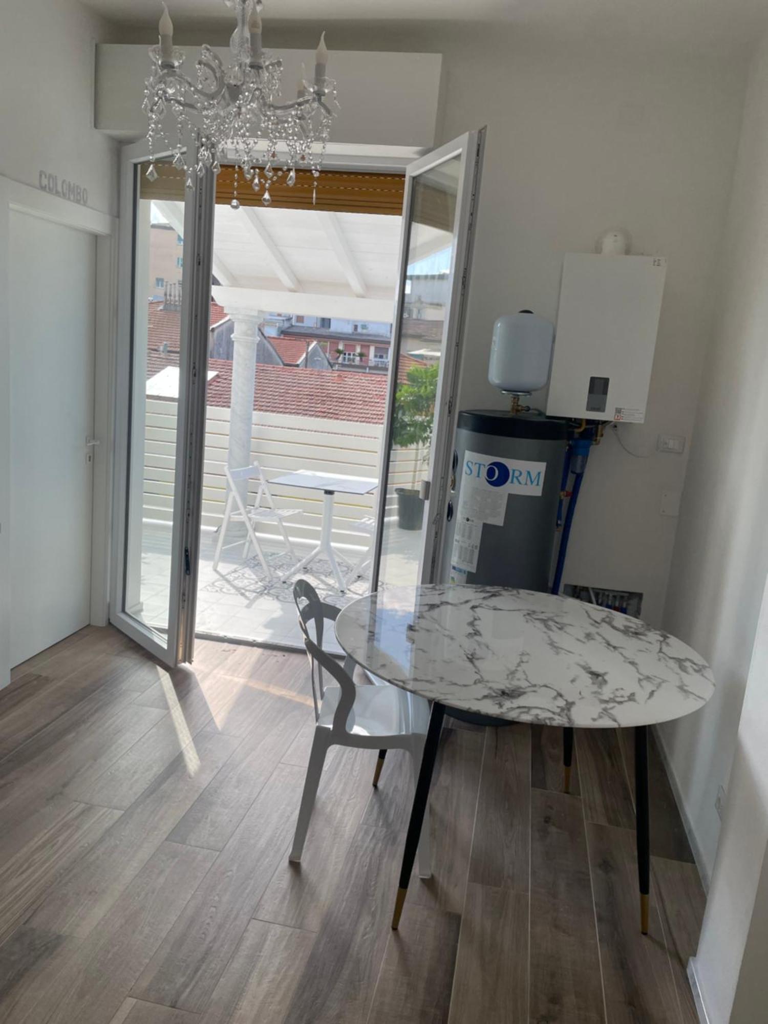 Colombo Street Station Bed & Breakfast Pisa Bagian luar foto